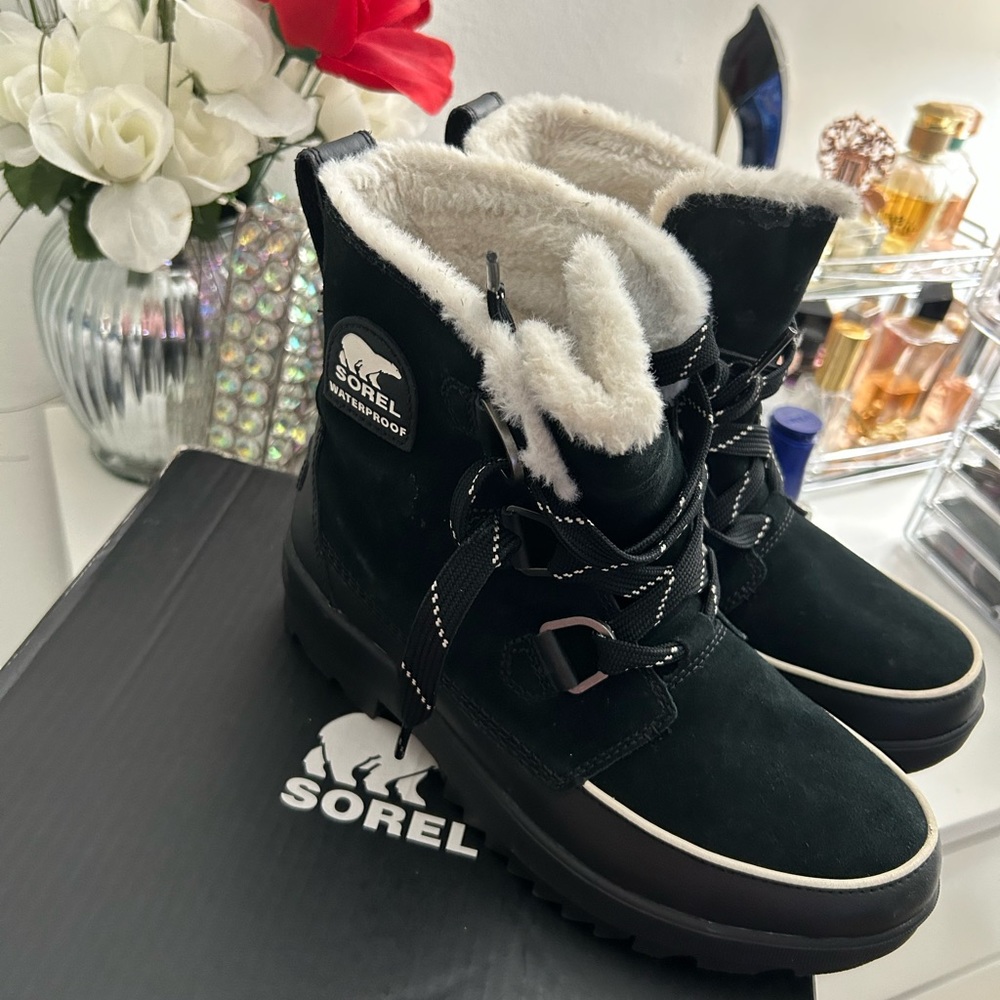 Sorry waterproof boot